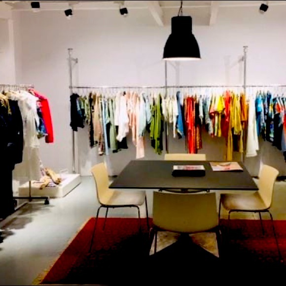 Meet your Posher, Ellen S - Picture 1 of 1